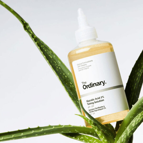 تونر لایه بردار و روشن کننده اوردینری گلیکولیک اسید The Ordinary Glycolic Acid